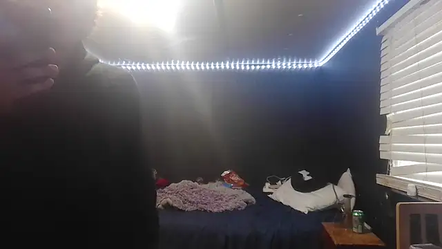 Snapshot of spooky425hd chatting on 05.27.26 spooky425hd online show from 05.27.26