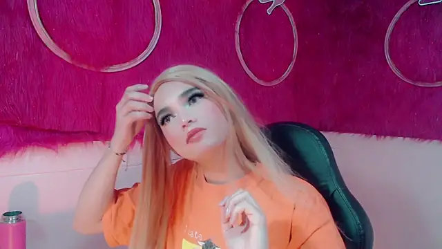 isabella vogue online show from 02.16.26