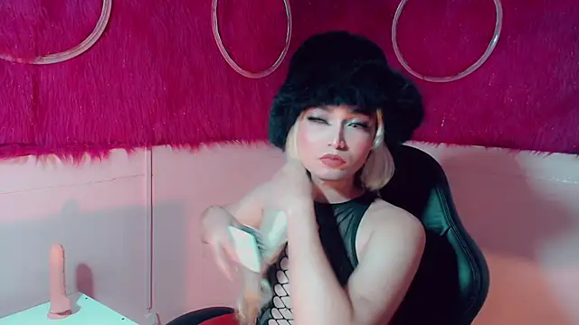 isabella vogue online show from 02.17.26