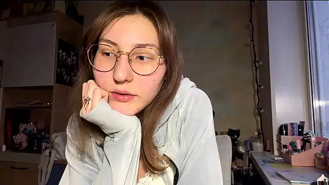 Snapshot of Miaaa_Moon chatting on 02.04.26 Miaaa Moon online show from 02.04.26