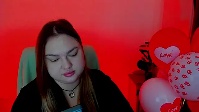 Snapshot of Sofiawetsweet chatting on 02.14.26 Sofiawetsweet online show from 02.14.26