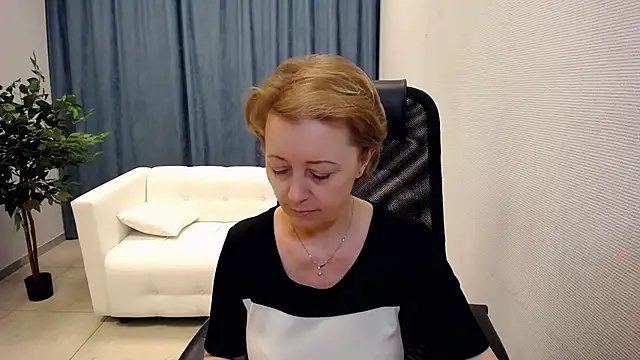 MONA W online show from 05.13.26