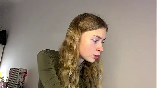 Snapshot of Flexiblegirl chatting on 02.22.26 Flexiblegirl online show from 02.22.26