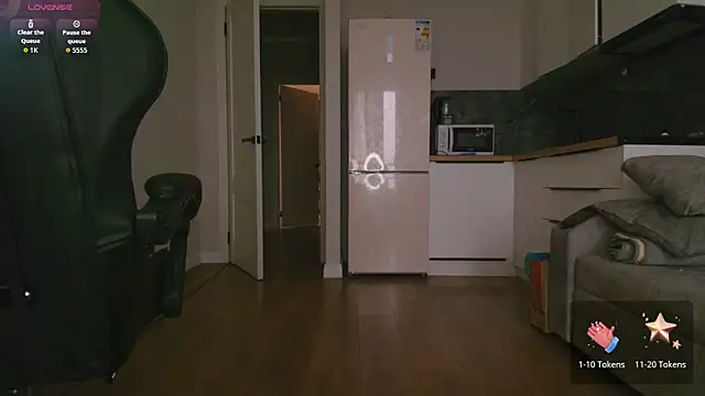 jjasleen0 online show from 02.05.26