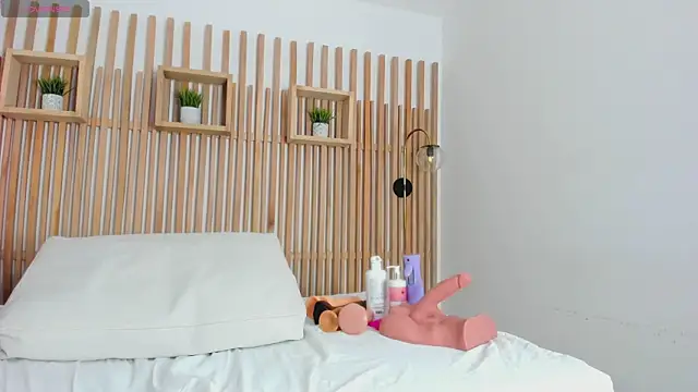 serena foxx  online show from 04.21.26