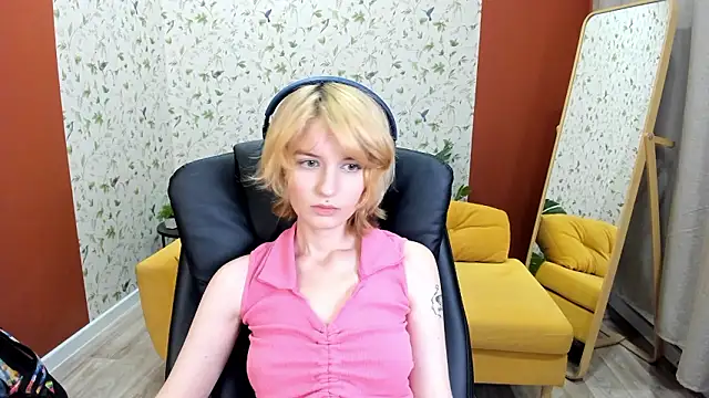 Snapshot of Akimo_ chatting on 02.26.26 Akimo online show from 02.26.26