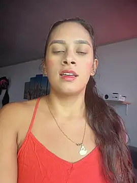 Snapshot of LunaHeat chatting on 02.14.26 LunaHeat online show from 02.14.26