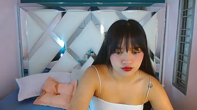 Snapshot of Kaytlin_James chatting on 03.03.26 Kaytlin James online show from 03.03.26