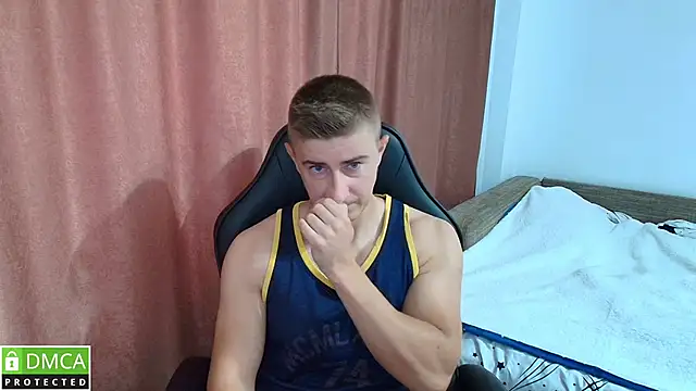 Snapshot of TodMusclePower9 chatting on 06.19.26 TodMusclePower9 online show from 06.19.26