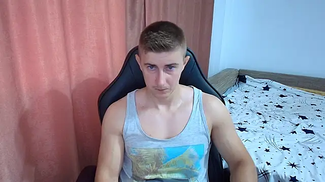 Snapshot of TodMusclePower9 chatting on 07.11.26 TodMusclePower9 online show from 07.11.26