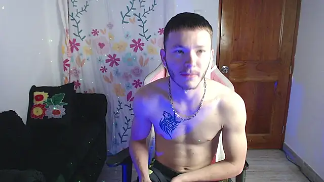 Snapshot of Ariana_Esteban07 chatting on 03.02.26 Ariana Esteban07 online show from 03.02.26