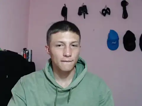 Snapshot of Cronos_Hot_8 chatting on 02.10.26 Cronos Hot 8 online show from 02.10.26