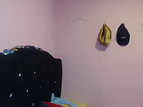 Snapshot of Cronos_Hot_8 chatting on 02.25.26 Cronos Hot 8 online show from 02.25.26