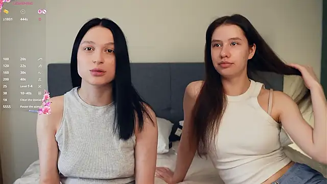 Snapshot of ZofiaSoshnik chatting on 02.02.26 ZofiaSoshnik online show from 02.02.26