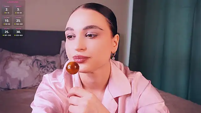 ZofiaSoshnik online show from 04.22.26