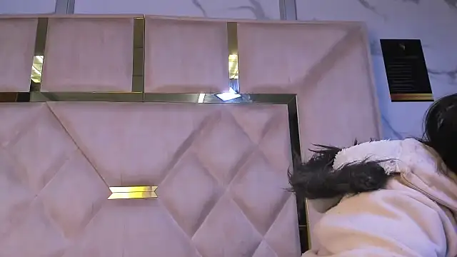 KendallArdent online show from 04.21.26