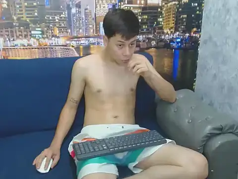 Snapshot of santiago_xxxcol chatting on 02.03.26 santiago xxxcol online show from 02.03.26