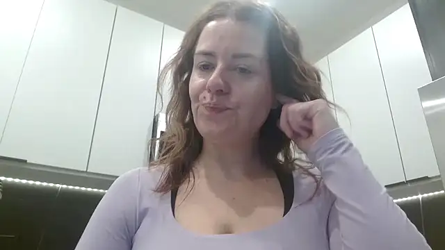 HazelSkyesChat online show from 03.25.26