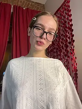 Snapshot of MyKittySayMeow chatting on 02.14.26 MyKittySayMeow online show from 02.14.26