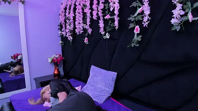 Dakota Angell  online show from 02.15.26