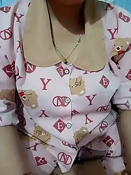 Snapshot of Tulip_ii chatting on 02.28.26 Tulip ii online show from 02.28.26