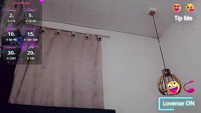 Snapshot of Karol_Vanessa__ chatting on 02.17.26 Karol Vanessa online show from 02.17.26