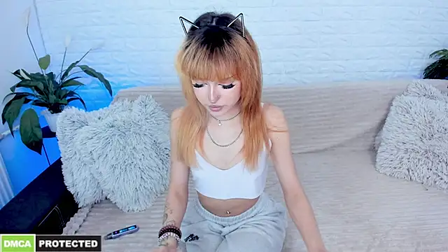   Amiraa online show from 04.04.26