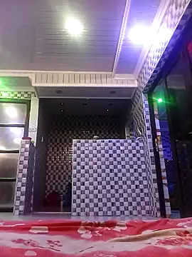 Snapshot of minniemoreee chatting on 02.28.26 minniemoreee online show from 02.28.26