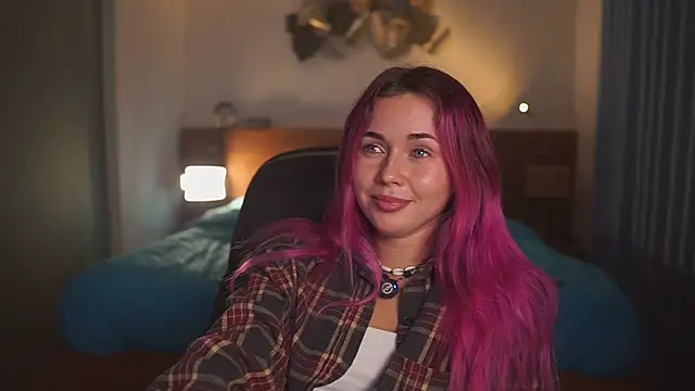 Sarah Pink online show from 02.15.26