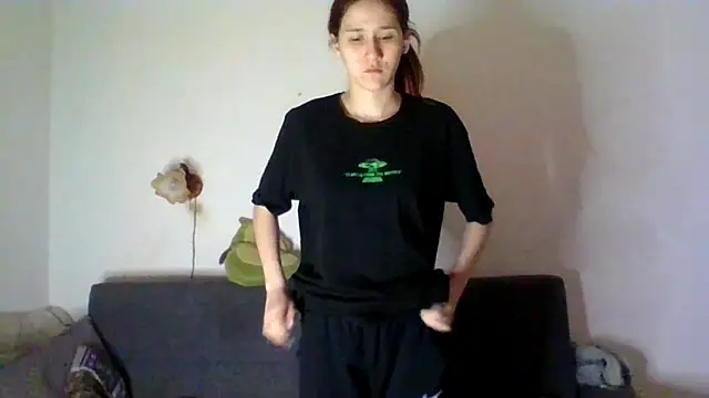 NickiKisinger online show from 04.02.26