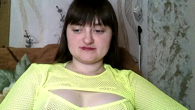 Snapshot of LuckyLust15 chatting on 02.14.26 LuckyLust15 online show from 02.14.26