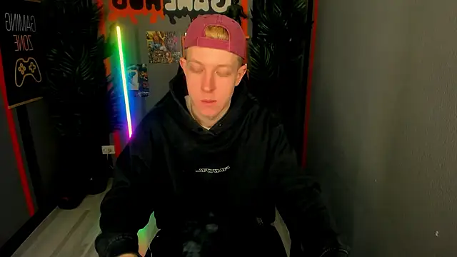 Snapshot of Dylan_Norton chatting on 02.12.26 Dylan Norton online show from 02.12.26