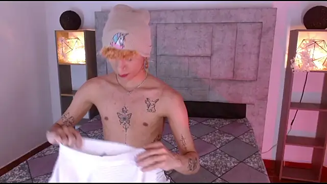 Snapshot of lucke_collins22 chatting on 02.03.26 lucke collins22 online show from 02.03.26