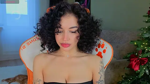 Snapshot of RiriDay chatting on 02.04.26 RiriDay online show from 02.04.26