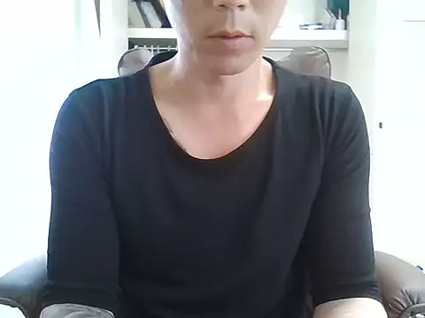 Snapshot of K0U-123 chatting on 06.16.26 K0U-123 online show from 06.16.26