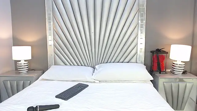 KiaraEverly online show from 02.11.26