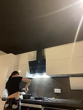 Just-Lilly online show from 04.16.26