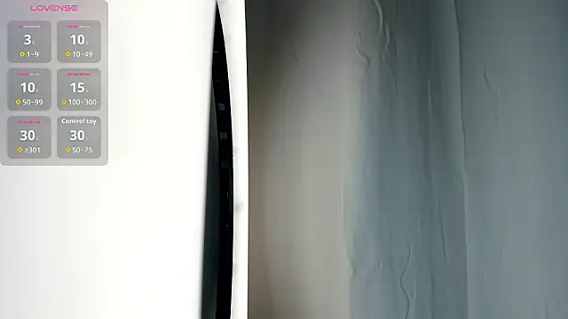 Snapshot of Lucia_velez chatting on 02.20.26 Lucia velez online show from 02.20.26