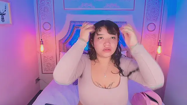 Snapshot of Honny_Blaice_ chatting on 02.21.26 Honny Blaice online show from 02.21.26