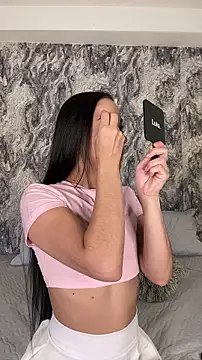 Mialarouse online show from 02.02.26