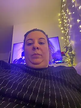 Snapshot of JasmineGlow7 chatting on 05.26.26 JasmineGlow7 online show from 05.26.26