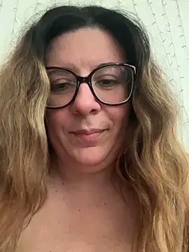 Snapshot of JasmineGlow7 chatting on 05.30.26 JasmineGlow7 online show from 05.30.26