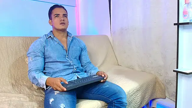 Snapshot of jhon_nicolas chatting on 06.07.26 jhon nicolas online show from 06.07.26