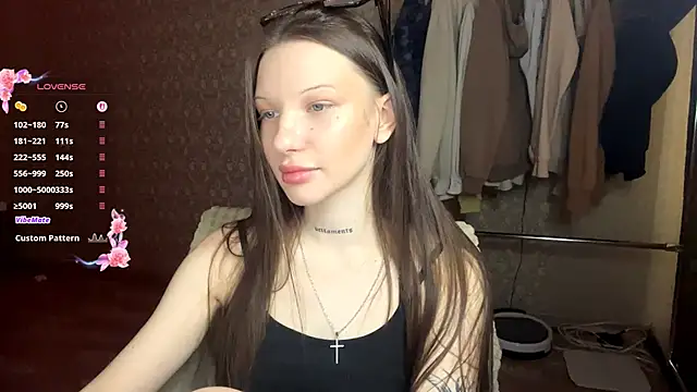 LumPetal online show from 02.14.26