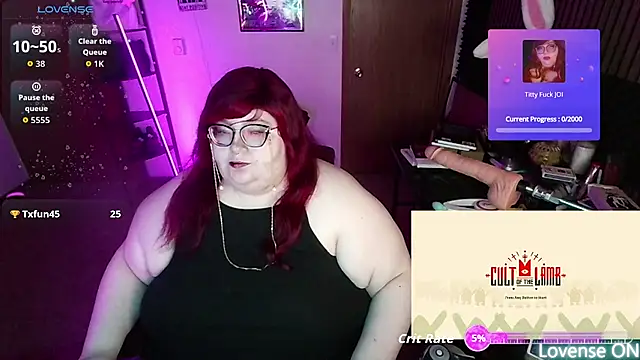 Snapshot of RileySynn chatting on 07.10.26 RileySynn online show from 07.10.26