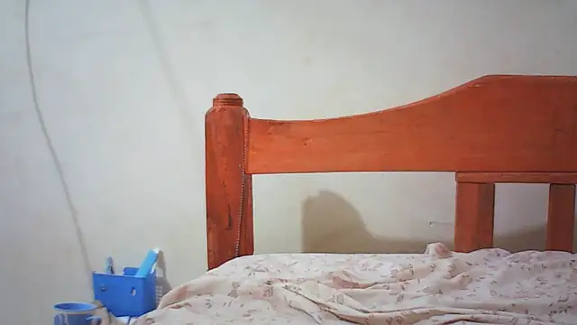 Snapshot of DontTellYourWife chatting on 02.22.26 DontTellYourWife online show from 02.22.26