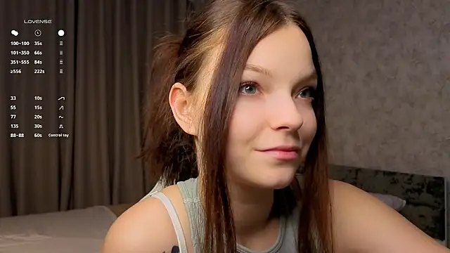Snapshot of ElizaPizza chatting on 05.15.26 ElizaPizza online show from 05.15.26