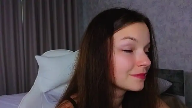 Snapshot of ElizaPizza chatting on 05.21.26 ElizaPizza online show from 05.21.26