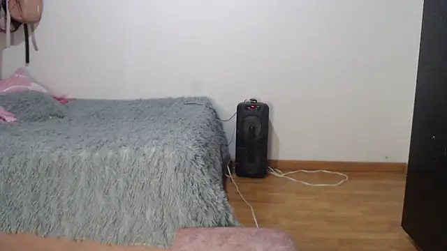 Snapshot of stefania1_moon chatting on 02.24.26 stefania1 moon online show from 02.24.26