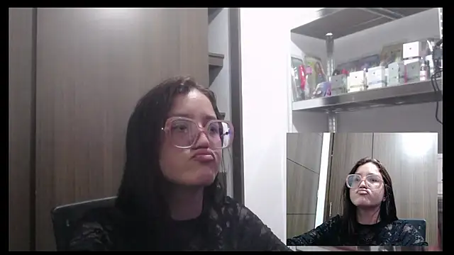 Snapshot of sheryl_25 chatting on 02.22.26 sheryl 25 online show from 02.22.26